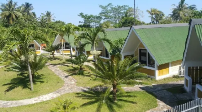 CasaVelion Hotels near Pulau Menjangan-besar