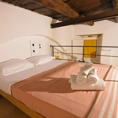 La Dimora Delle Arti B&B カブール広場周辺のホテル