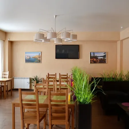 Green Hotel (Грин)