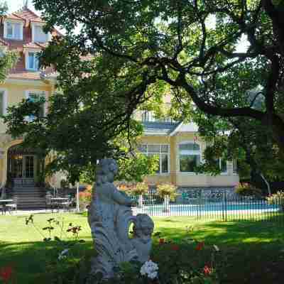Hôtel du Parc Hotel Exterior