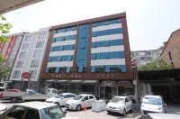 Elit Asya Hotel - parkir