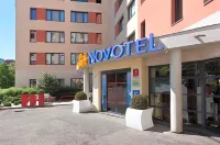 B&B Hotel Vélizy Est Velizy-Villacoublay otelleri