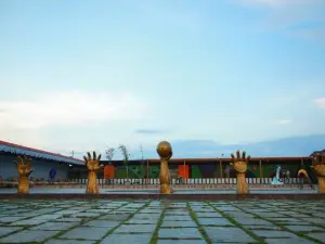 GK Hill View Resort, Kaiwara