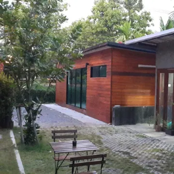 9Roomz Hotel