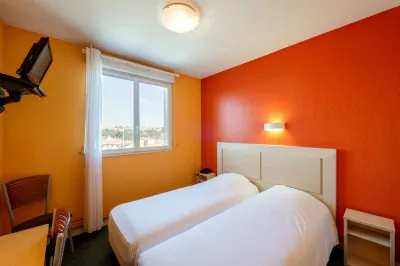 Hôtellerie Saint Jean Hotel a Thouars