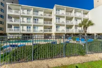 Ocean Pier Beach-View Condos