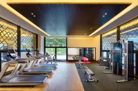 Hilton Linzhi Resort - Gym