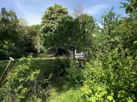 5 Minutes from IJsselmeer. 6 persons Chalet with large private garden near water Hotels in Andijk