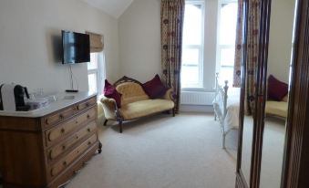 The Castle Inn - Housity