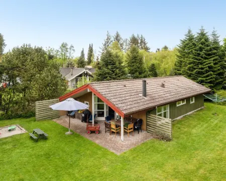 "Loreia" - 200m from the Sea Hoteles en Idestrup