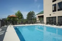 Hampton Inn Milledgeville - Pools