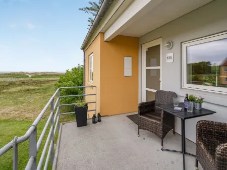 "Sipi" - 100m from the Sea Отели в г. Hals