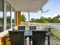 "Heinke" - 2km from the Sea