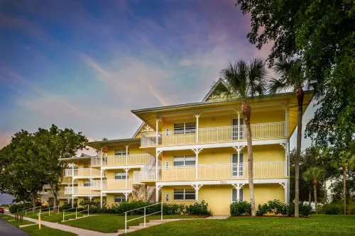 Hilton Vacation Club Charter Club Naples Bay