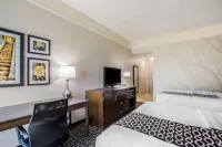 La Quinta Inn & Suites by Wyndham Mission at West McAllen Hotels in Mission