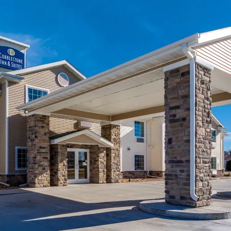 Cobblestone Inn & Suites-Fremont