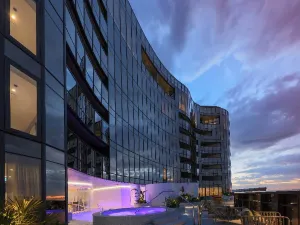 Eos by SkyCity