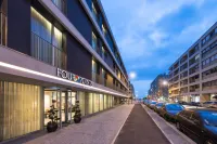 Four Points by Sheraton Matosinhos Hotels near JumpYard Matosinhos