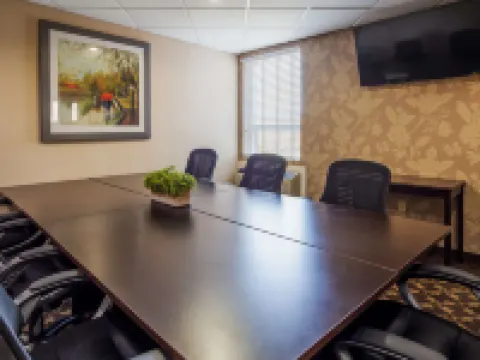 Best Western Plus Bowmanville Hotels in Clarington