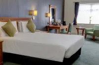 Best Western Thurrock Hotel - parkir