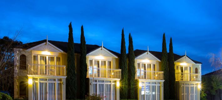Best Western Colonial Village Motel Ξενοδοχεία στην πόλη Γουόρναμπουλ