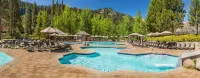 Everline Resort and Spa, Lake Tahoe - Rooftop Pools