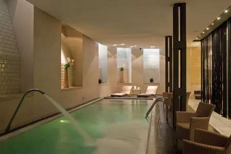 Esplendor by Wyndham Savoy Rosario Отели в г. Росарио