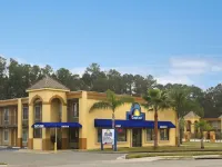 Days Inn by Wyndham Brunswick/St. Simons Area Hotels in Dock Junction