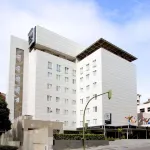 NH Madrid Paseo de la Habana Hotel dekat Real Madrid Museum