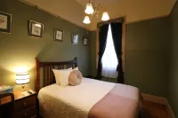 Exchange Hotel Beaconsfield Hotels in George Town