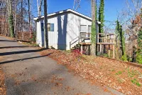'Paradise Cove' Cabin w/ Boathouse & Dock - Pet friendly