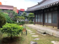 한옥스테이 춘화당 영진목욕탕 주변 호텔