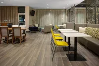奧蘭多機場TownePlace Suites飯店