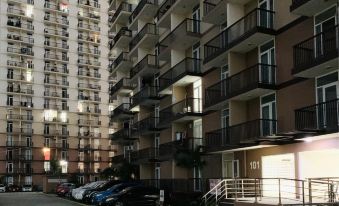 1. Condo Ho..
