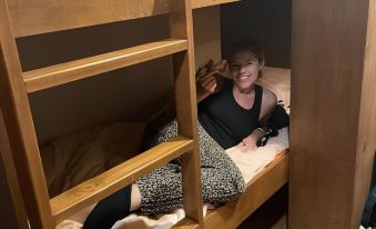 Zzzip Guesthouse in Hongdae