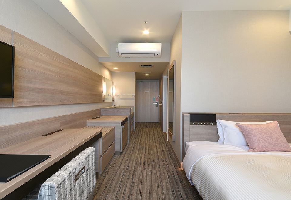 Vessel Inn Shigamoriyama Station