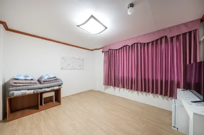 Hadong Namdo Hotels near Ten Mile Cherry blossoms of Flower Market