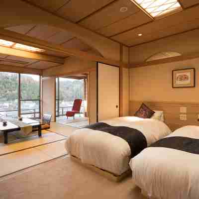 1000 Years of Tradition - Akiu Onsen Sakan Rooms