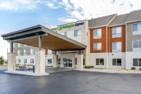 Holiday Inn Express & Suites CHICAGO WEST - ST CHARLES by IHG
