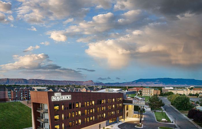 Hotel Maverick