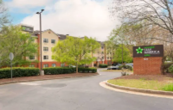 Extended Stay America Suites - Atlanta - Perimeter - Crestline - parking