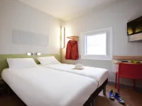 Ibis Budget Pontault-Combault RN4 Marne-la-Vallée Các khách sạn ở Brie-Comte-Robert