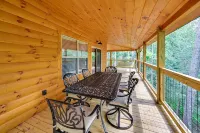 Lakefront in Cliffview. 4BR, 3BTH- No Smoking/Pets. Fishing Dock, Game Rm..More