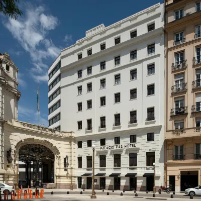 Palacio Paz Hotel Отели рядом с достопримечательностью «Театр «Колон»»