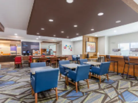 Holiday Inn Express & Suites ALBERT LEA - I-35 by IHG Hoteles en Albert Lea