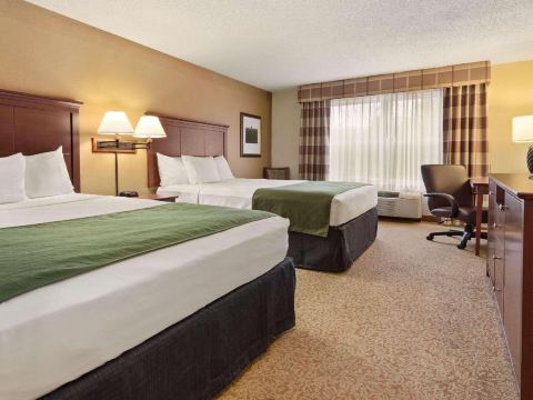 Country Inn & Suites by Radisson, Stevens Point, WI