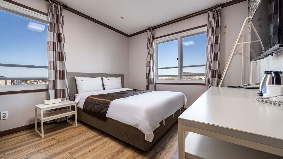 Seongsan Aqua Beach Hotel