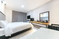 Yeosu Hotel Encore - Pensions