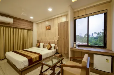 Hotel Repose Hotels near AMC Ground Prahladnagar