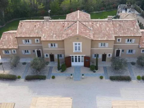 塞浦路斯巴斯泰德公寓